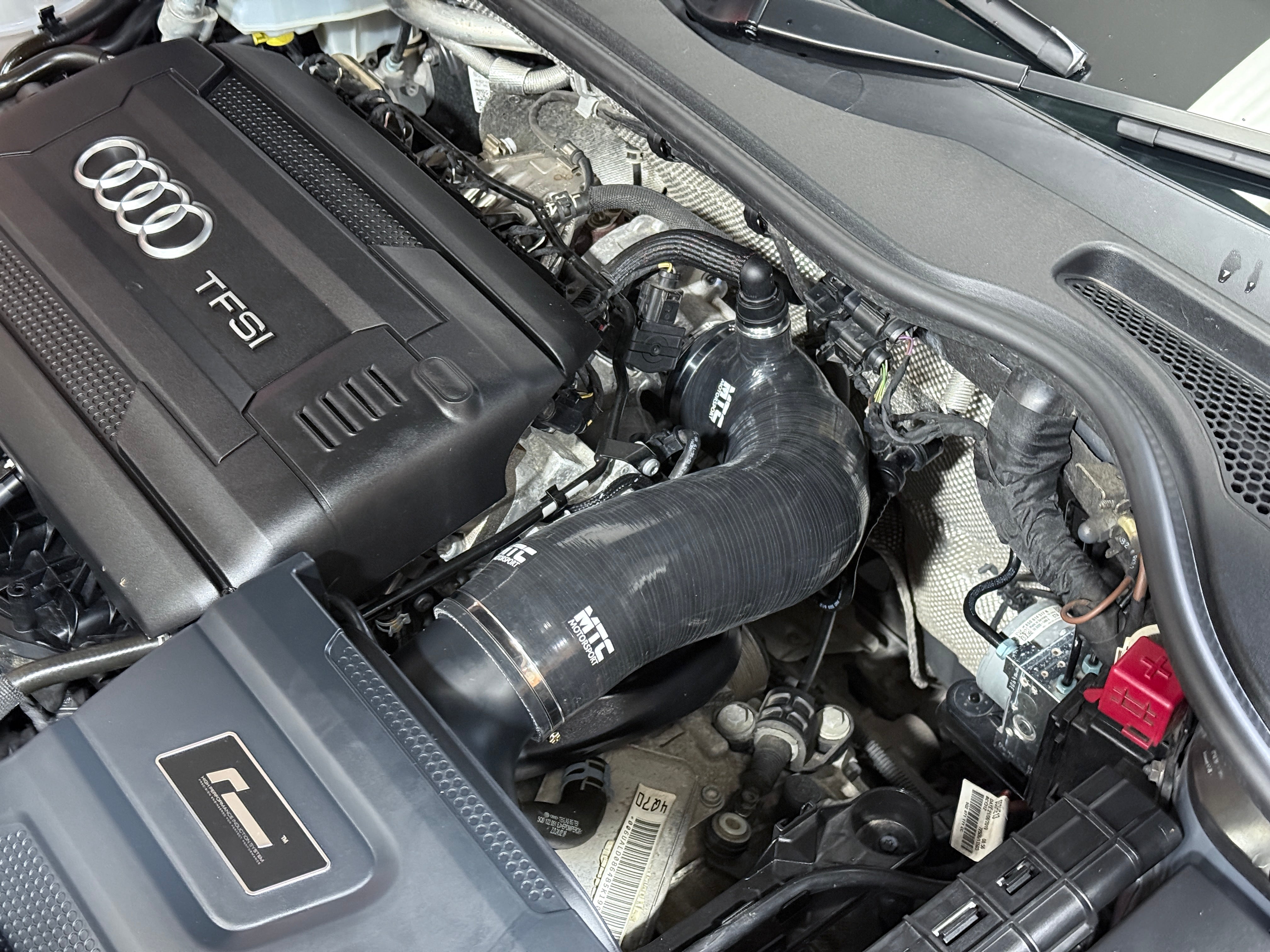 Golf R MK7 7.5 GTI Intake Inlet Hose | Turbo Elbow Pipe Blue | MTC Motorsport