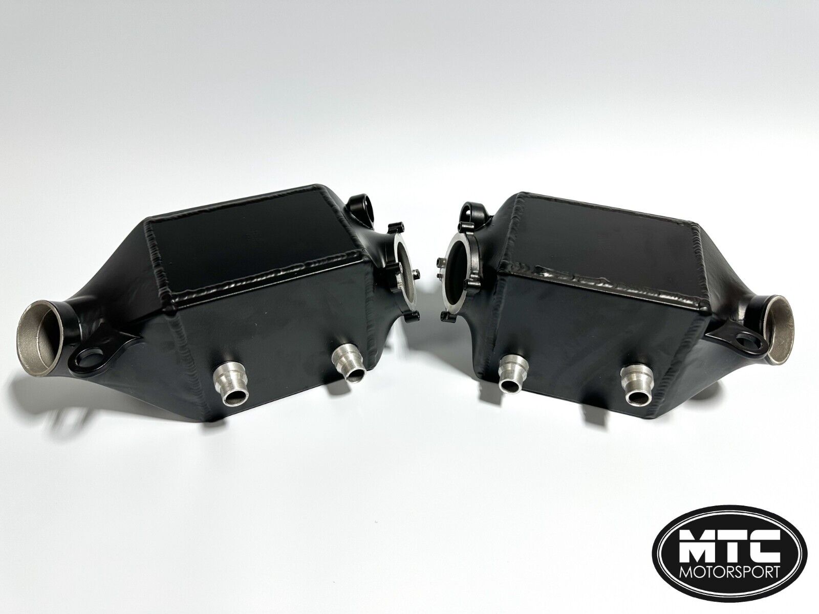 BMW M5 M6 Twin Charge Air Coolers With AN Fittings For Methanol | Alloy Chargecooler F10 F12 | MTC Motorsport