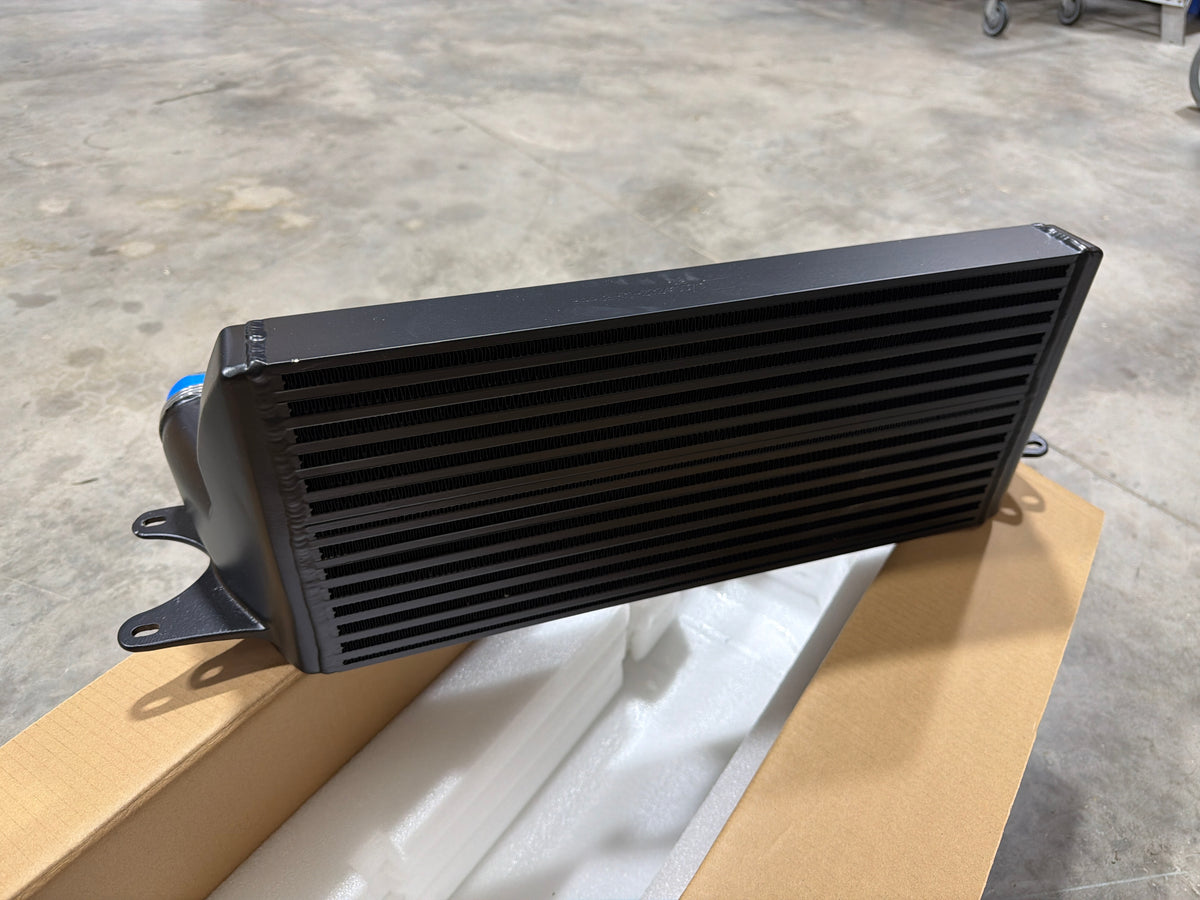 OUTLET DAMAGED BMW 535D Intercooler E60 Black